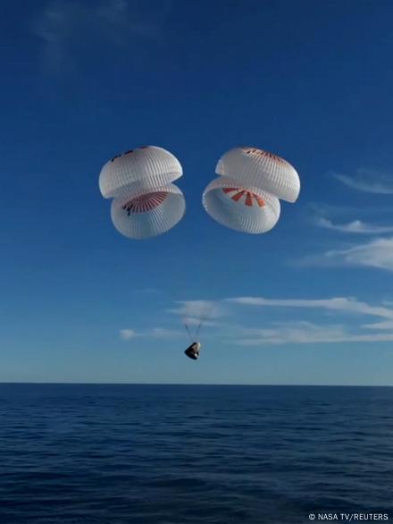 NASA astronauts 'Butch & Suni'Return to Earth After Space mission