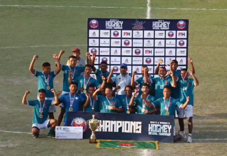 Army Wins National Hockey Tournament